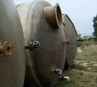 Stojatá laminátová nádrž s rovným dnem 32 m3