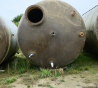 Stojatá laminátová nádrž s rovným dnem 32 m3